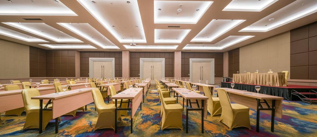 Luminor Hotel Pecenongan Jakarta By Wh Exterior photo