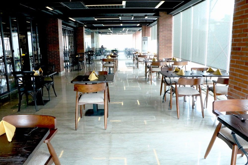 Luminor Hotel Pecenongan Jakarta By Wh Exterior photo