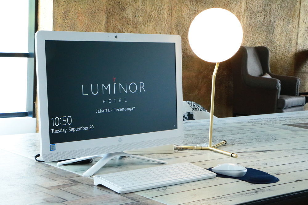 Luminor Hotel Pecenongan Jakarta By Wh Exterior photo